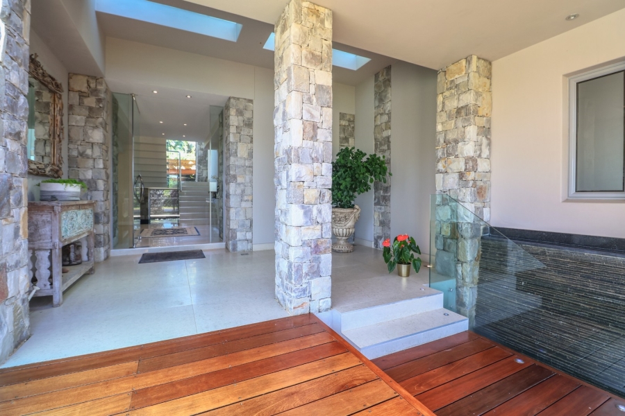 6 Bedroom Property for Sale in Keurbooms River Western Cape
